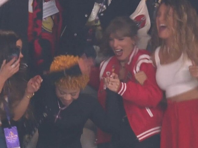 The winning moment! Taylor and her A-list friends celebrating a Chiefs victory.