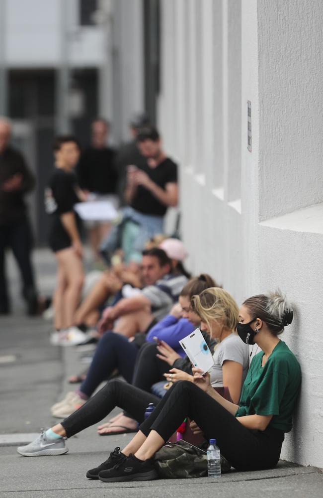 Australians queued around the block outside Centrelink on Monday and Tuesday. Picture: Peter Wallis/News Corp Australia