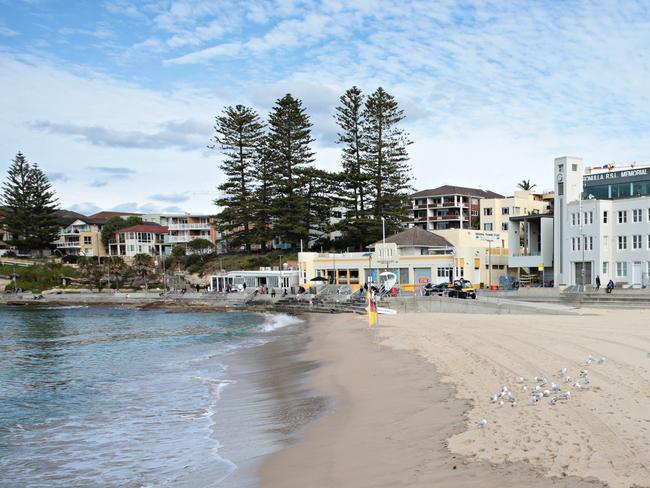 SYDNEY, AUSTRALIA- News Wire photos JULY 19 2021- South Cronulla beach in the Sutherland Shire as Sydney endures it's latest coronavirus lockdown. Picture: NCA NewsWire / Adam Yip