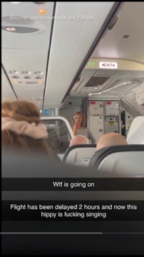 Woman's bizarre behaviour on Jetstar flight