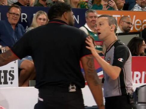 Coach Tatum FUMES over controversial ref call