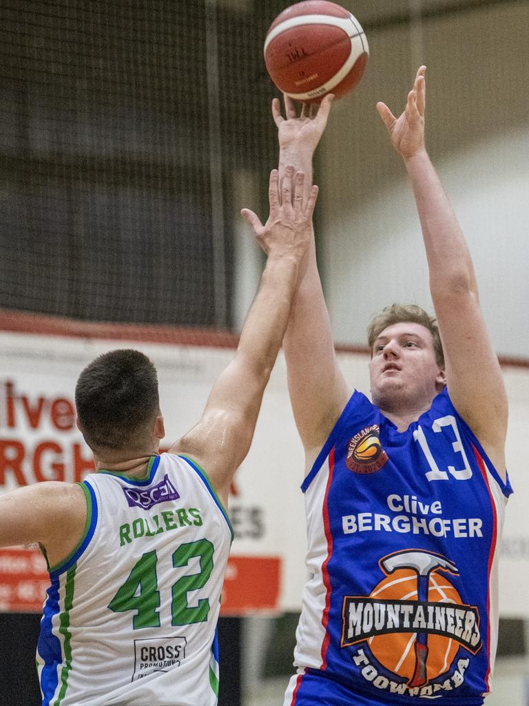Seth Ham, Mountaineers. QSL basketball mens, Mountaineers vs Gold Coast Rollers. Friday, June 18, 2021. Picture: Nev Madsen.