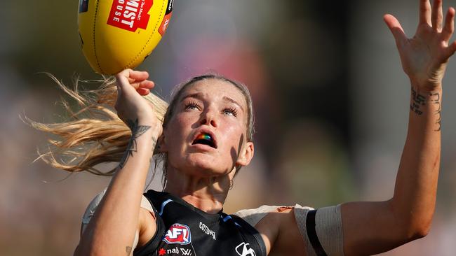 Tayla Harris has been quick to condemn the comments the photo of her simply doing her job well received. Picture: Michael Willson/AFL Media