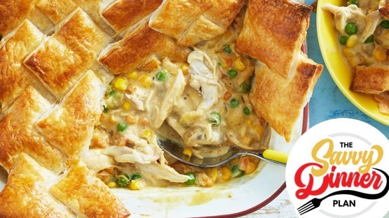 Savvy Dinner Plan's quick French onion chicken pie.