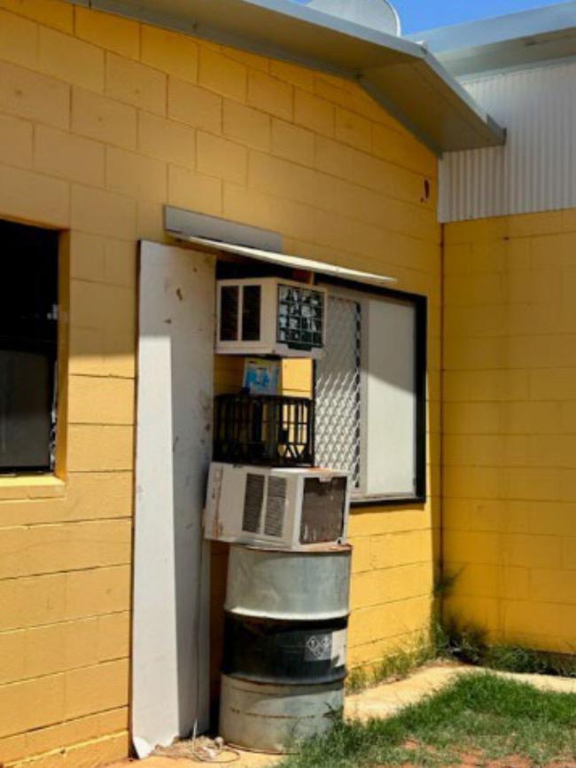 Counsel-assisting Fiona Kepert said Mt Liebig residents often used makeshift airconditioner stands to attempt to keep their homes cool.