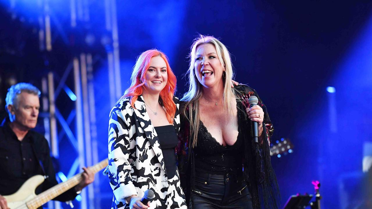 Gina Jefferys and Taylor Moss performs main stage at Gympie Music Muster. Picture: Patrick Woods.