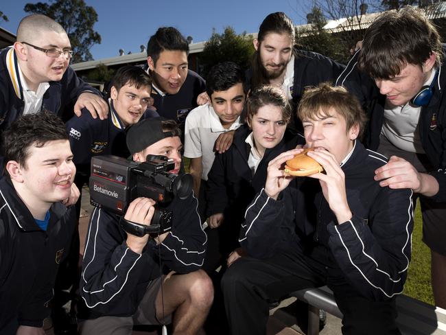 Quakers Hill students give their best for Burgers Daily Telegraph