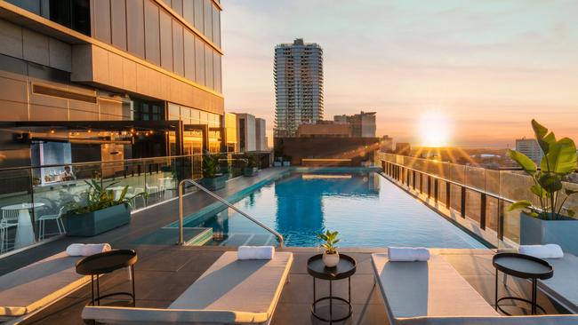 The Crowne Plaza’s infinity pool. Picture: Adam Bruzzone