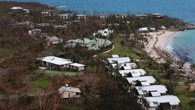 Damage on Lizard Island caused by Cyclone Ita.