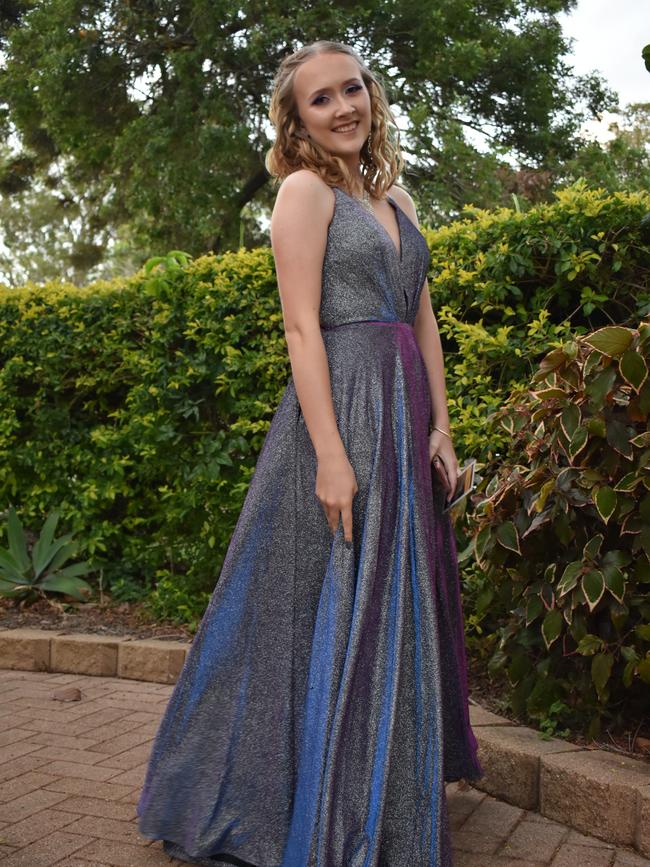 Shania Furness at the Pioneer State High School formal at the Mackay Golf Course on Friday November 20. Picture: Zizi Averill