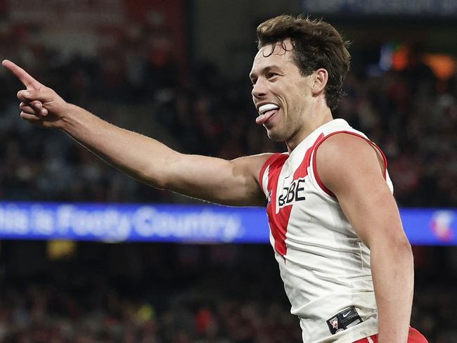 MELBOURNE, AUSTRALIA - AUGUST 16: Oliver Florent of the Swans celebrates kicking a goal during the round 23 AFL match between Essendon Bombers and Sydney Swans at Marvel Stadium, on August 16, 2024, in Melbourne, Australia. (Photo by Daniel Pockett/Getty Images)