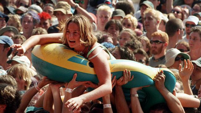 Crowds at the 1999 Big Day Out. 