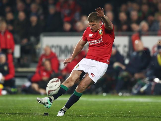 CHRISTCHURCH, NEW ZEALAND - JUNE 10:  Owen Farrell of the Lions kicks his team's second penalty during the 2017 British & Irish Lions tour match between the Crusaders and the British & Irish Lions at the AMI Stadium on June 10, 2017 in Christchurch, New Zealand.  (Photo by David Rogers/Getty Images)