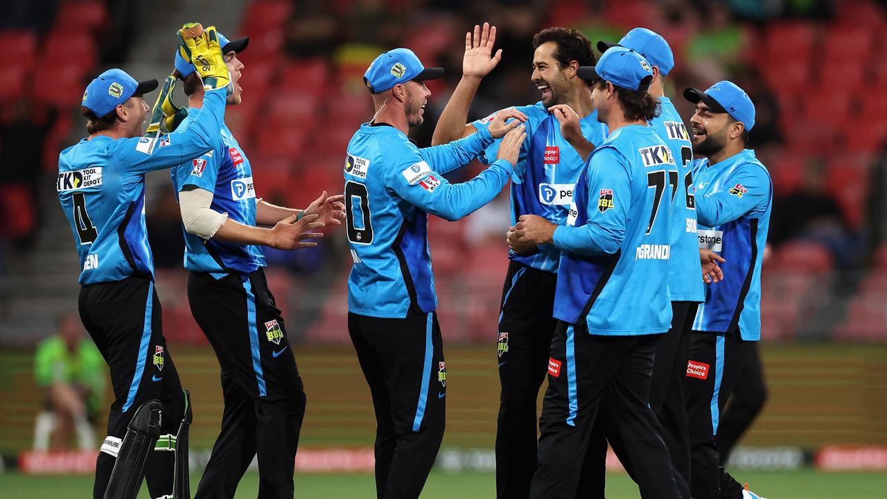 BBL scores Big Bash League results, Sydney Thunder, all out for 15