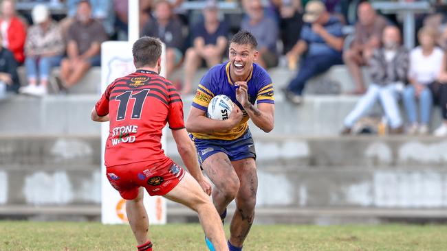 Will Picken charging into the line. Picture: DC Sports Photography