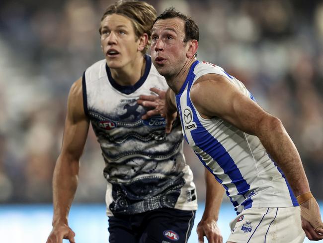 Rucks Todd Goldstein Rhys Stanley do battle. Picture: Martin Keep/AFL Photos via Getty Images