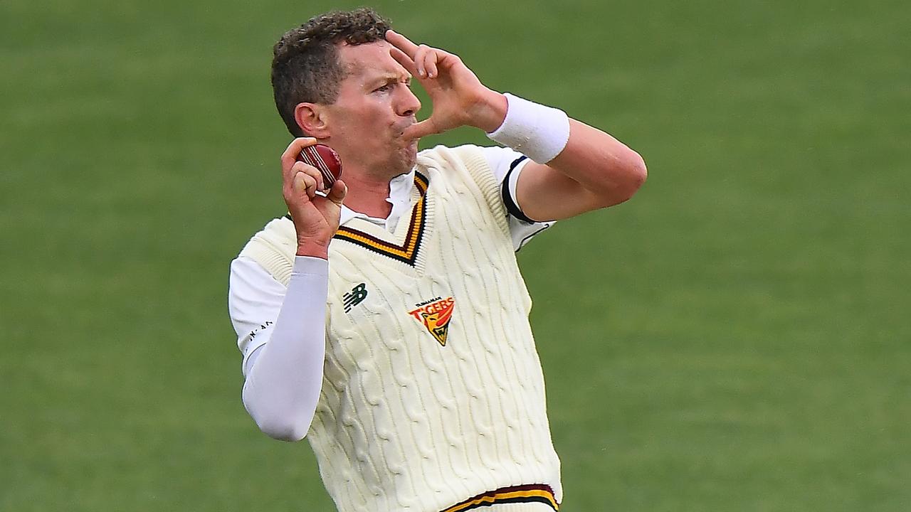 Peter Siddle took four early wickets for Tasmania against South Australia in Hobart, Australia. (Photo by Steve Bell/Getty Images)