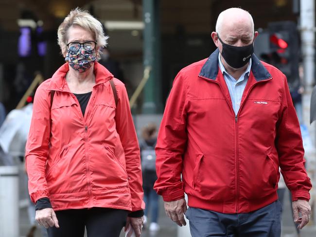 MELBOURNE, AUSTRALIA- NewsWire Photos JANUARY 4, 2021: People are again wearing masks in Melbourne CBD as the city deals with another COVID outbreak.Picture: NCA NewsWire/ David Crosling