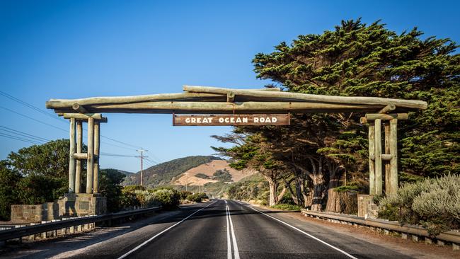 Question 25: When was the Great Ocean Road completed?