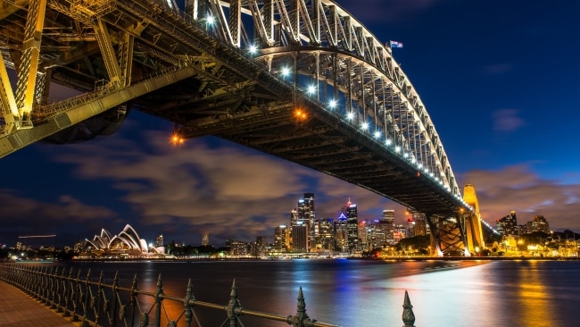 Facts about the Sydney Harbour Bridge: 7 secrets you never knew ...