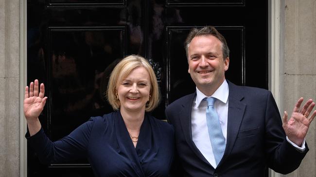 New UK prime minister Liz Truss poses with her husband Hugh O'Leary at Downing Street. Picture: Getty Images.