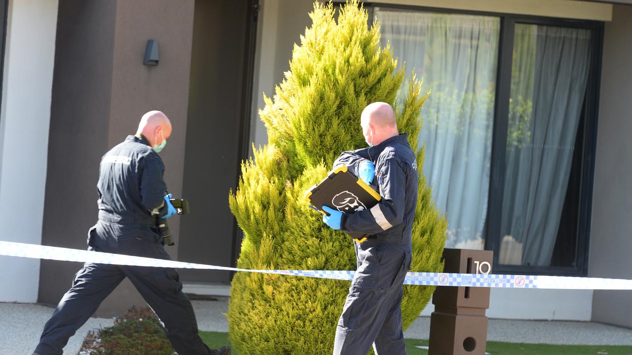 Police at the scene. Picture: NCA NewsWire / Andrew Henshaw