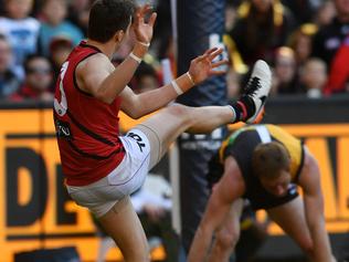 Orazio Fantasia of the Bombers scores his second goal during the Round 17 AFL match between the Richmond Tigers and the Essendon Bombers at the MCG in Melbourne, Saturday, July, 16, 2016. (AAP Image/Tracey Nearmy) NO ARCHIVING, EDITORIAL USE ONLY