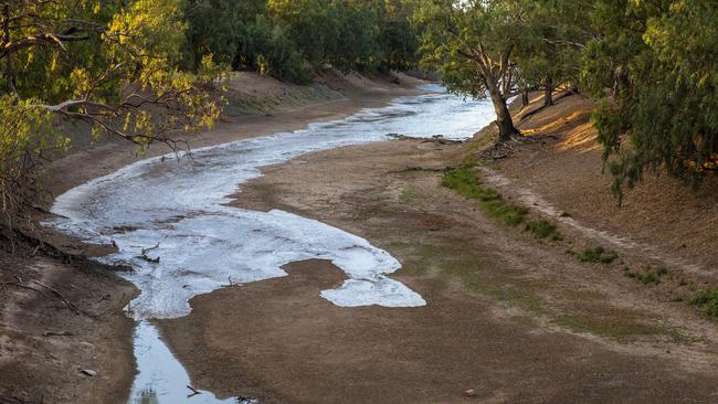 Be fair: Farm groups are disappointed with the decision to lift a ban on floodplain harvesting and the pumping of water from the river by the NSW Government. Picture: Jenny Evans/Getty Images