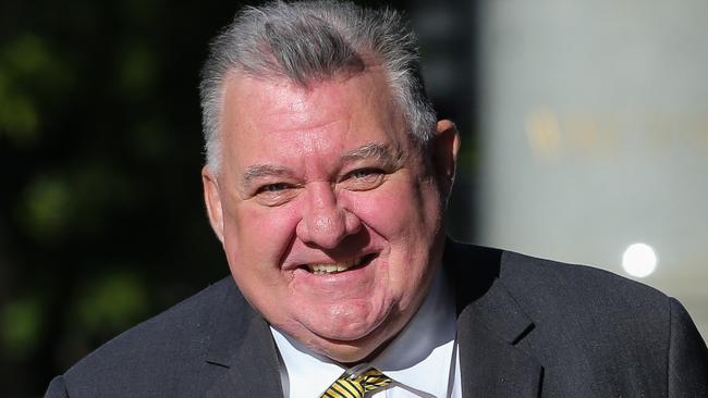 SYDNEY, AUSTRALIA - NCA NewsWIRE Photos- JULY 11 2023:  Craig Kelly pictured arriving at the Federal court in Sydney for his trial; AEC v Craig Kelly Federal Trial, The AEC claims the ex-politician did "public harm" by displaying UAP posters before this year's federal election that did not properly display required details of the party. Picture: NCA NewsWire /Gaye Gerard