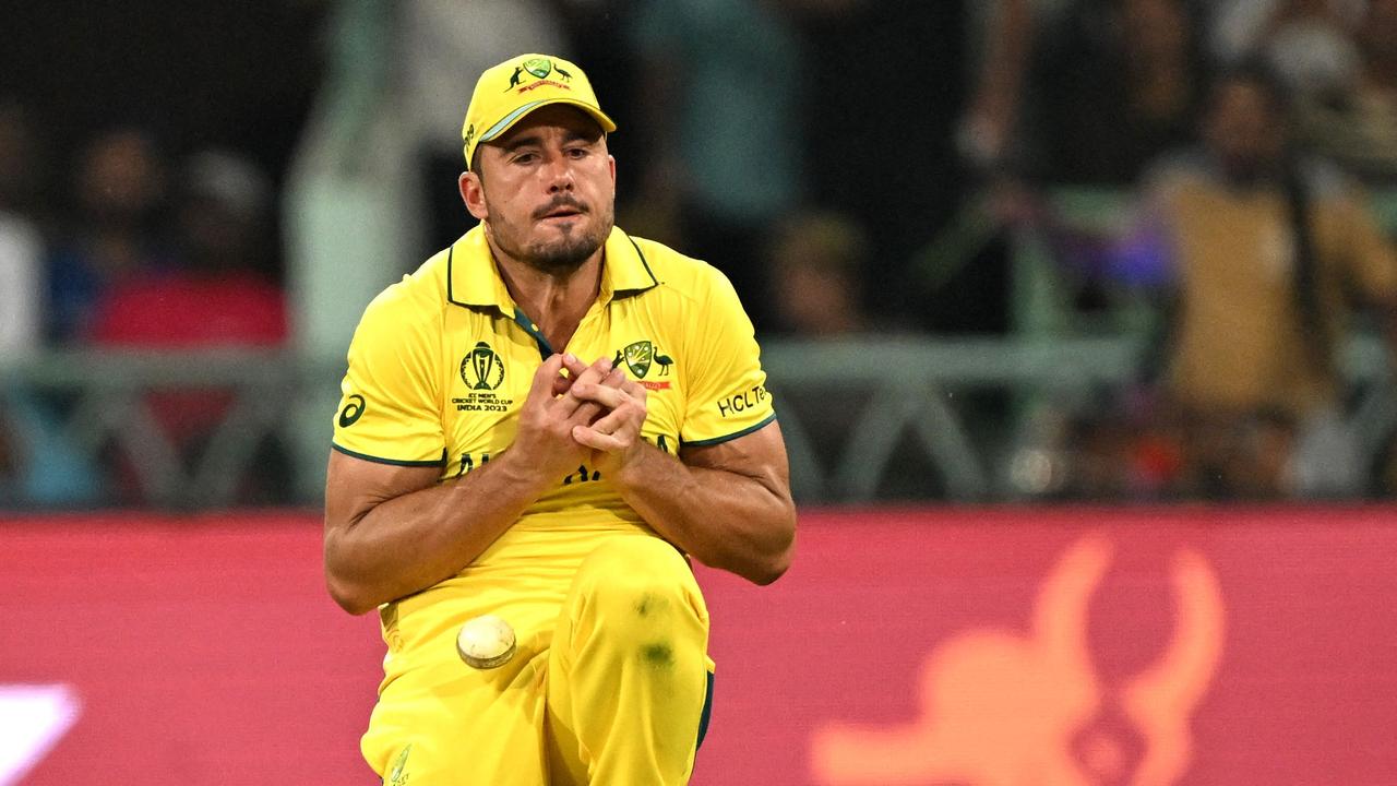 Australia's Marcus Stoinis drops another catch. Photo by Sajjad HUSSAIN / AFP.