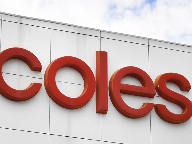 Shoppers oblivious to big change at Coles