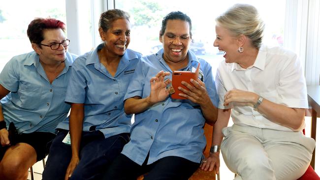 Chloe Shorten shares a laugh with Cairns Hospital staff on Monday. Picture: Kym Smith