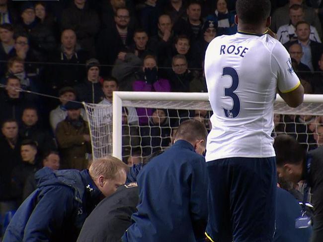 Swansea striker collapses against Spurs