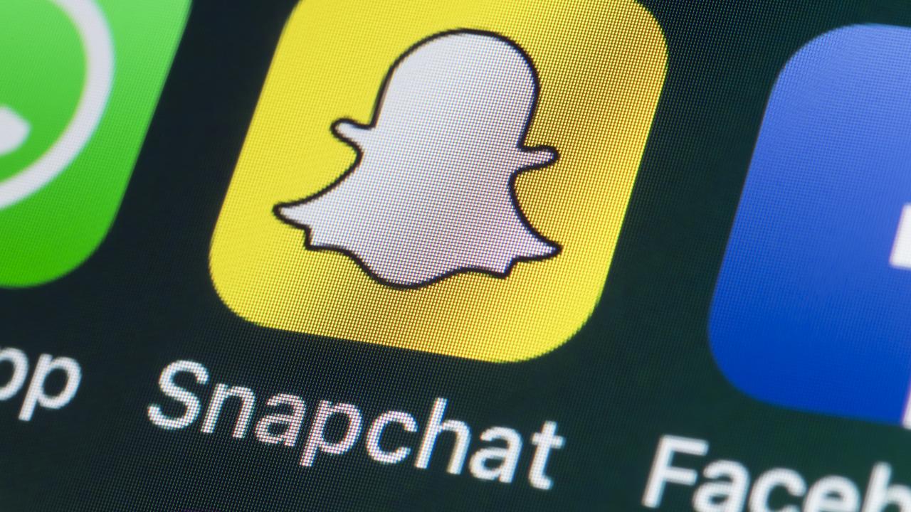 Foul word man used after paying teens for Snapchat nudes