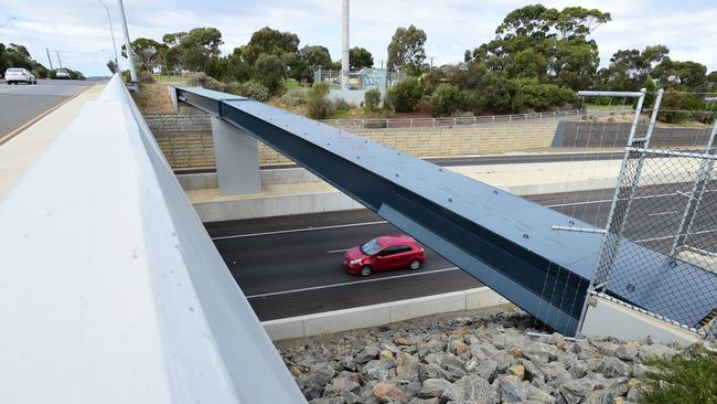 The Flaxmill Road bridge along the Southern Expressway. Picture: Bianca De Marchi