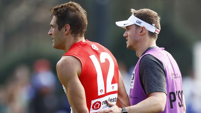 Champion Swan suffers injury blow