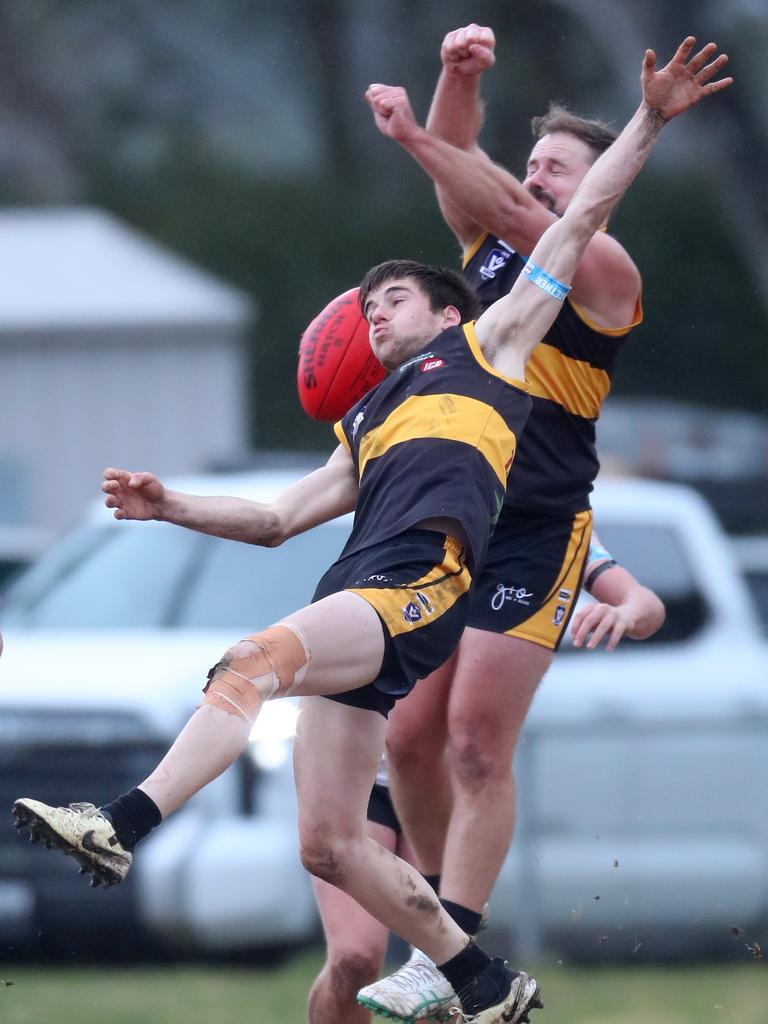 Nagambie V Rushworth In Kyabram District League: Country Footy Picture ...