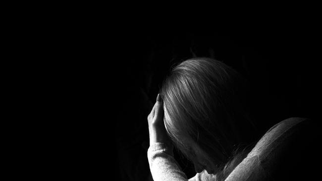 A woman facing over 30 charges has told a magistrate that their former lawyers did not tell them how many charges they were facing.