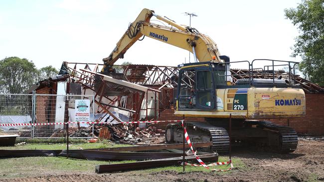 2The last house on the site of the new Western Sydney Airport at Badgerys Creek is demolished last month.