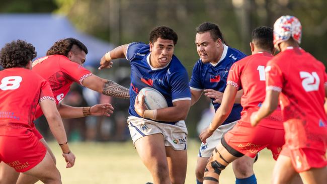 A player on the burst in the Tonga and Samoa match.