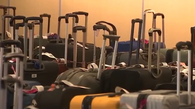 Thousands of bags pile up in airports’ baggage claims after Christmas ...