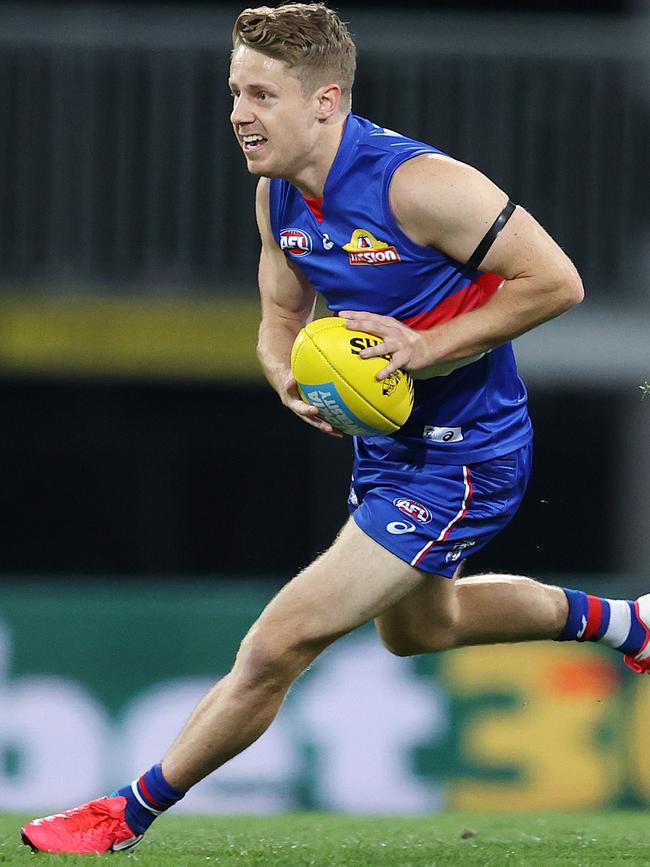 Lachie Hunter in full flight for the Bulldogs. Picture: Michael Klein