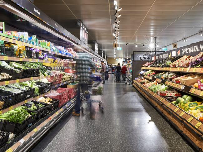 Generic Aldi supermarket photos. Fresh produce aisle.