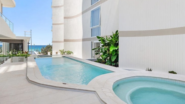 A luxury full-floor apartment in Palm Beach sold for $7.625m in the Perspective Two Sea building