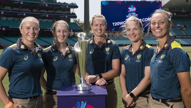 Australian players with the World Cup trophy.