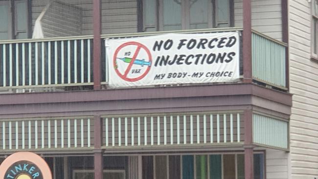 Anti-vax sign in Mullumbimby.