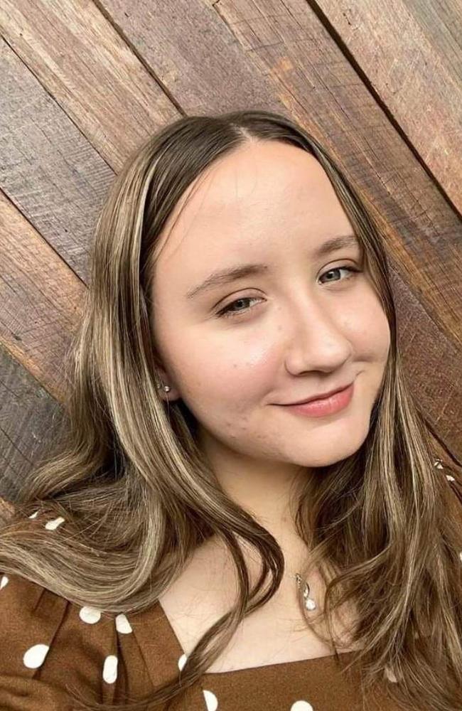 Aldridge State High School 2021 graduate, Angel Schiemann revealed that she struggled with burnout in year 12, but with determination and her family’s support she ended up getting dux.