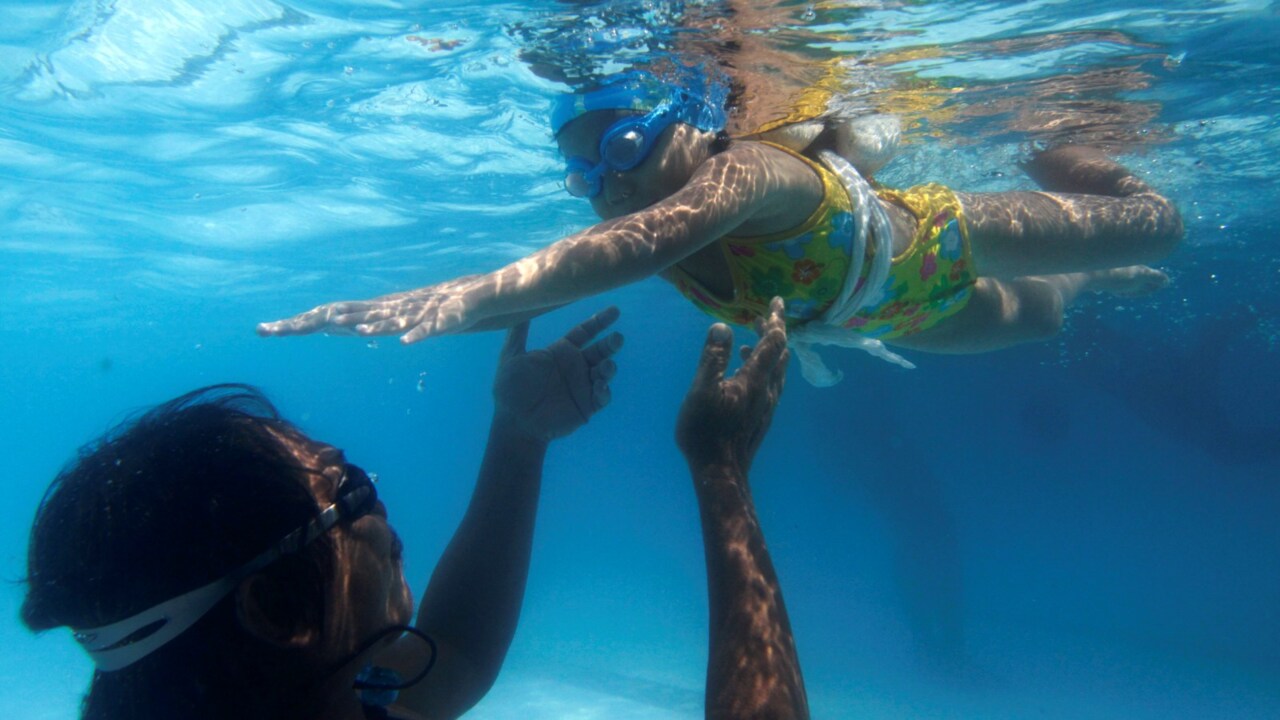 Queensland students to get free swimming lessons