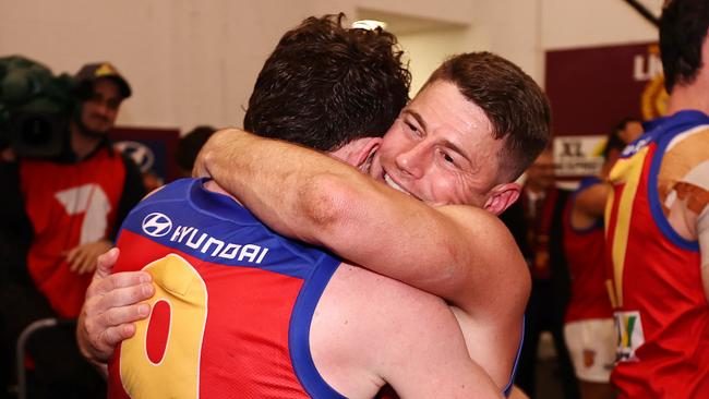 Dayne Zorko and Lachie Neale embrace after Brisbane’s semi-final win. Picture by Michael Klein