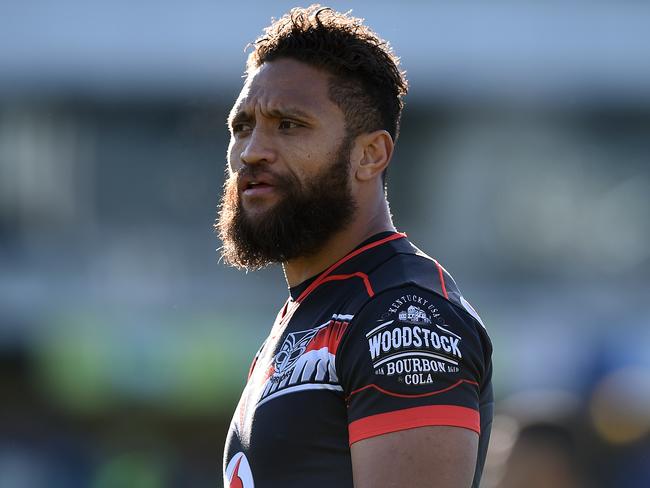 Manu Vatuvei of the Warriors looks on during the round 20 NRL match between the Canberra Raiders and the New Zealand Warriors at GIO Stadium in Canberra, Saturday, July 23, 2016. (AAP Image/Dan Himbrechts) NO ARCHIVING, EDITORIAL USE ONLY